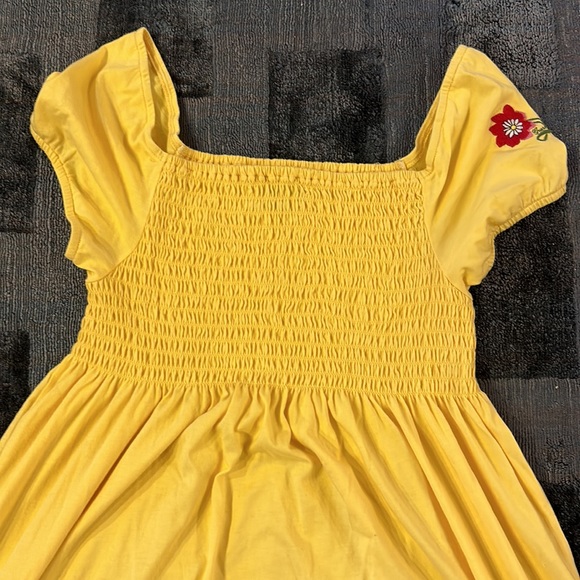 Embroidered Guess Sundress, Girls size L - Picture 2 of 7